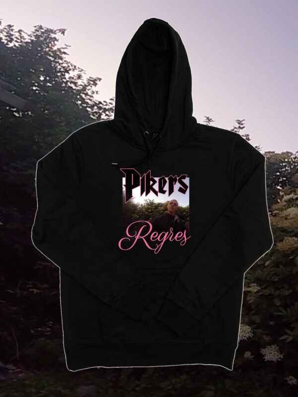 czarne hoodie pikers regres cover