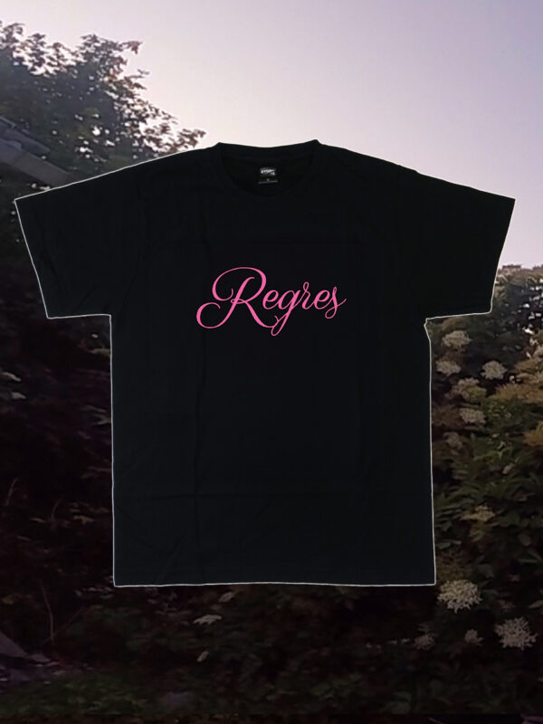 czarny tshirt pikers regres logo