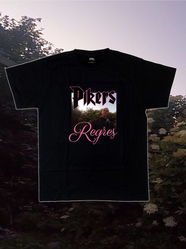 czarny tshirt pikers regres cover