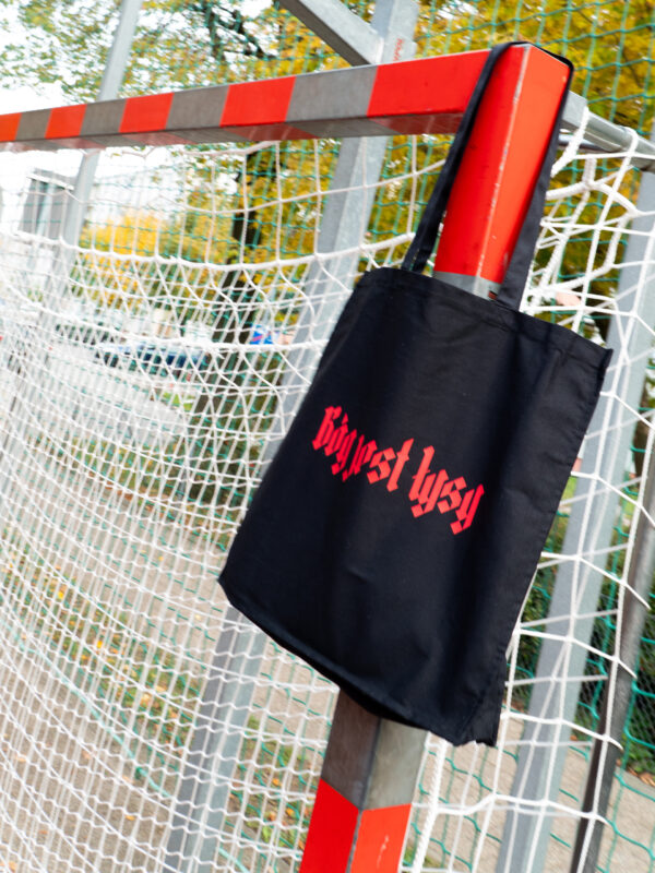 czarna torba bóg jest łysy